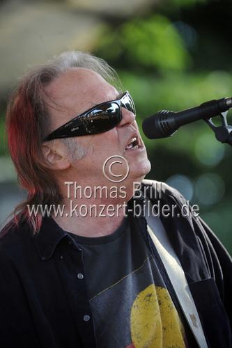Kanadischer Rockmusiker Neil Young gastiert auf seiner 