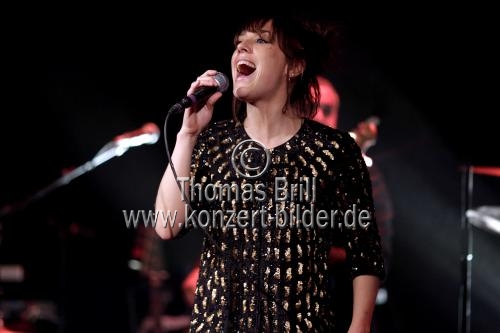 Französische Chanson- und Jazz-Sängerin Zaz gastiert auf ihrer 