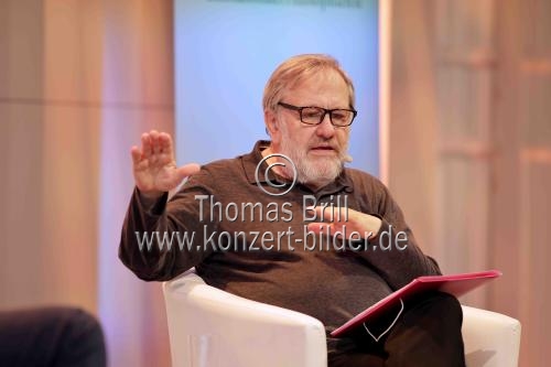 Slowenische Philosoph Slavoj Žižek diskutiert mit dem Chefredakteur des Philosophie Magazin Dr. Wolfram Eilenberger über 