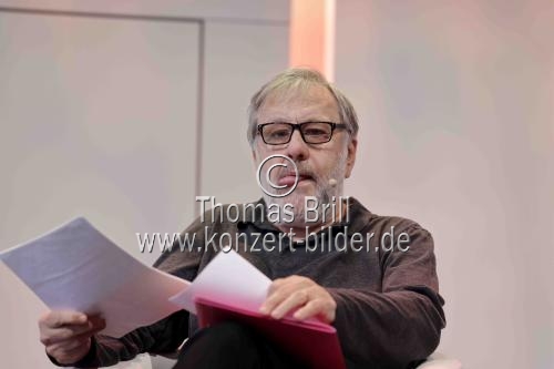 Slowenische Philosoph Slavoj Žižek diskutiert mit dem Chefredakteur des Philosophie Magazin Dr. Wolfram Eilenberger über 