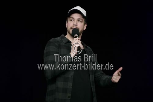 Deutsche Comedian Jan van Weyde gastiert mit seinem Programm 