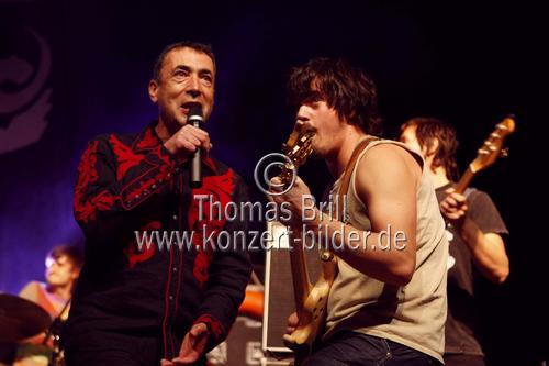 Österreichische Liedermacher Hubert von Goisern gastiert auf seiner 