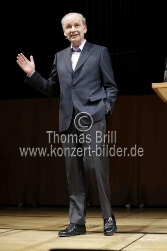 Deutsche Schriftsteller Ferdinand von Schirach liest aus seinem Erzählband 