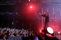 Australische Pop-Rock-Band 5 Seconds of Summer gastiert auf ihrer "Meet You There"-Tour im Palladium Köln (© Thomas Brill)
