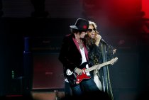 Amerikanische Rock-Band Aerosmith gastiert auf ihrer "Aero-Vederci Baby!"-Tour in der Lanxess-Arena Köln (© Thomas Brill)