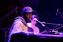 Britischer Jazzmusiker Alfa Mist gastiert auf seiner "On My Ones"-Tour im Gloria Theater Köln (© Thomas Brill)