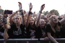 Deutsche Rapper Alligatoah gastiert auf seiner "Obdachlos Open Air"-Tour auf der Open-Air-Bühne am Tanzbrunnen Köln (© Thomas Brill)