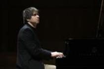 Polnischer Pianist Piotr Anderszewski gastiert mit Werken von Johann Sebastian Bach, Robert Schumann und Leo Janácek in der Philharmonie Köln (© Thomas Brill)