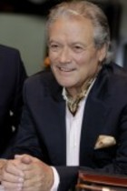 Deutsche Ex-Eiskunstläufer Hans-Jürgen Bäumler zu Gast in der ARD Glamoursoap "Verbotene Liebe" in den MMC Studios 37/38, Köln  (© Thomas Brill)