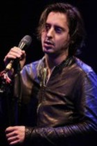 Britischer Musiker Carl Barât gastiert auf seiner "Carl Barât"-Solo-Tour im Gebäude 9 Köln (&copy; Thomas Brill)