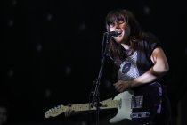 Australische Singer-Songwriterin Courtney Barnett gastiert auf ihrer "Sometimes I Sit and Think, and Sometimes I Just Sit"-Tour im Bürgerhaus Stollwerck Köln (© Thomas Brill)