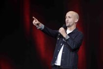 Deutsche Comedian Markus Barth moderiert die Eröffnungsshow "KÖLN LACHT!" im Rahmen des 31. Köln Comedy Festival im Gloria Theater Köln (&copy; Thomas Brill)