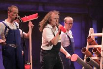 Lied "Baumakt" bei der Stunksitzung 2014 im E-Werk Kln (© Thomas Brill)