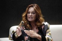 Deutsche Schlagersängerin Andrea Berg im Interview über ihr neues Album "25 Jahre Abenteuer Leben" und ihre "Hautnah"-Tour im Pullmann Hotel Köln (© Thomas Brill)