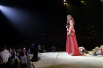Deutsche Schlagersängerin Andrea Berg gastiert auf ihrer "Seelenbeben LIVE"-Tour in der Lanxess-Arena Köln (© Thomas Brill)