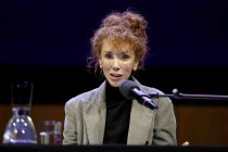 Deutsche Schriftstellerin Sibylle Berg stellt ihr neuestes Buch „PNR: La Bella Vita" im Rahmen der lit.COLOGNE Spezial im Klaus-von-Bismarck-Saal im Funkhaus Köln vor (© Thomas Brill)