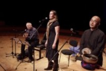 Deutsche Liedermacher Wolf Biermann und der chinesische Schriftsteller Liao Yiwu singen und lesen aus Liao Yiwus neuem Buch “Die Kugel und das Opium” im Rahmen der zweiten lit.COLOGNE SPEZIAL in der Philharmonie Köln (&copy; Thomas Brill)