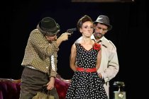 Der Musical-Krimi von Jochen Frank Schmidt "Bikini Skandal" gastiert ab dem 01. August täglich in der Volksbühne am Rudolfplatz in Köln (© Thomas Brill)