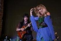 Britische Renaissance-Musikgruppe Blackmores Night gastiert mit Gitarrist Ritchie Blackmore und dessen Frau Candice Night auf ihrer "Secret Voyage"-Tour auf der Museumsmeile Bonn (&copy; Thomas Brill)