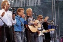 Kölner Mundart-Musikgruppe Bläck Fööss gastieren auf ihrer "Alles für die Liebe..."-Tour Open Air am Tanzbrunnen Köln (© Thomas Brill)