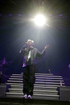 Rundfunk-Tanzorchester Ehrenfeld und Moderator Jan Böhmermann gastieren auf ihrer ''Eisern Ehrenfeld'' Tour in der Lanxess-Arena Köln (&copy; Thomas Brill)