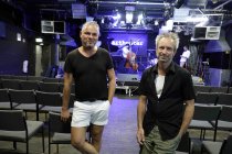 Geschäftsführer des ARTheater Köln Stefan Bohne und Bernd Rehse im Interview bezüglich des Jübiläums des ARTheater Köln (© Thomas Brill)