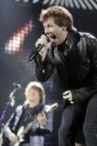 Amerikanische Rock-Band Bon Jovi auf "The Lost Highway"-Tour in der  Veltins-Arena Gelsenkirchen (&copy; Thomas Brill)