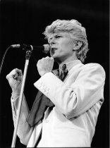 Britischer Rock-Sänger David Bowie gastert im Ruhrstadion Bochum (© Thomas Brill)