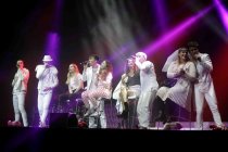 Deutsche Musical-Show "Boybands Forever" gastiert in der Lanxess-Arena Köln (© Thomas Brill)