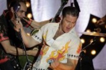 Deutsche Rockabilly-Band Dick Brave and The Backbeats mit Sänger Sasha auf "RocknRoll Therapy"-Tour im Gloria Theater Köln (© Thomas Brill)