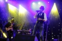 Kölsch Rock-Band Brings gaben ihre "Weihnachtsshow" in den Sartoy Sälen Köln  (© Thomas Brill)
