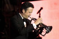 Deutscher Trompeter Till Brönner gastiert mit seinem Till Brönner Orchestra auf seiner "The Movie Album"-Tour in der Philharmonie Köln (© Thomas Brill)