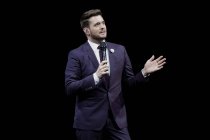 Kanadischer Jazz-Sänger Michael Bublé gastiert auf seiner "Love"-Tour in der Lanxess-Arena Köln (© Thomas Brill)