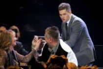 Kanadischer Jazz-Sänger Michael Bublé gastiert auf seiner "Crazy Love"-Tour in der Lanxess-Arena Köln (&copy; Thomas Brill)