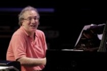 Amerikanische Musiker Uri Caine gastiert mit seiner Band beim Neujahrskonzert in der Philharmonie Köln (© Thomas Brill)