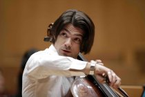 Französische Cellist Gautier Capuçon gastiert in Begleitung des Gürzenich-Orchester Köln unter der Leitung des amerikanischen Dirigenten James Gaffigan in der Philharmonie Köln (&copy; Thomas Brill)