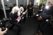 Deutsche Elektro-Punk-Band Caracho gastiert auf ihrer Tour Le Dispo in der Dresdner Bank am Rudolph Platz Köln (© Thomas Brill)