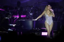 Amerikanische Sängerin Mariah Carey gastierte auf ihrer "Sweet Sweet Fantasy"-Tour in der Lanxess-Arena Köln (© Thomas Brill)