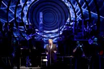 Südafrikanischer Schlagersänger Howard Carpendale gastiert auf seiner "50 Jahre - Die Show meines Lebens"-Tour in der Lanxess-Arena Köln (&copy; Thomas Brill)