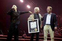 Kölner Popband Cat Ballou gastiert auf ihrer "25 Jahre CAT BALLOU – Das Jubiläumskonzert" in der Kölner Lanxess-Arena (© Thomas Brill)