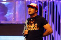 Deutscher Komiker und Kabarettist Bülent Ceylan gastiert mit seinem Programm "Wilde Kreatürken" in der Lanxess-Arena Köln (&copy; Thomas Brill)