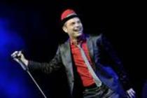 Deutscher Jazzmusikers Roger Cicero gastiert auf seiner "Artgerecht"-Tour in der Lanxess-Arena Köln (&copy; Thomas Brill)