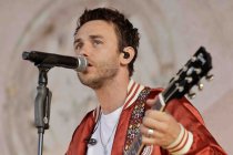 Deutscher Sänger Thomas Hübner alias Clueso gastierte auf seiner "Sommer"-Tour Open Air am Tanzbrunnen Köln (&copy; Thomas Brill)