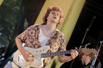 Deutscher Sänger Thomas Hübner alias Clueso gastierte auf seiner "Sommer"-Tour Open Air am Tanzbrunnen Köln (&copy; Thomas Brill)