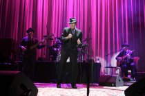 Kanadische Sänger Leonard Cohen gastiert auf seiner "Old Ideas"-Tour in der Arena Oberhausen (© Thomas Brill)