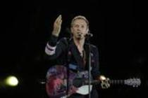 Britische Pop-Rock-Band Coldplay gastiert mit ihrem Sänger Chris Martin auf ihrer "The Viva la Vida"-Tour in der Esprit-Arena Düsseldorf (&copy; Thomas Brill)