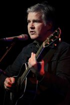 Britischer Sänger und Songwriter Lloyd Cole gastierte auf seiner "Standards"-Tour im Stadtgarten Köln (&copy; Thomas Brill)
