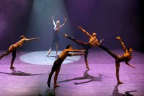 Amerikanische Tanzkompanie Complexions Contemporary Ballet gastieren vom 22. bis 27. Juli 2025 mit ihrer Show "STAR DUST - new inspired" im Rahmen das 36. Kölner Sommerfestival in der Kölner Philharmonie (© Thomas Brill)