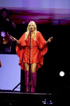 Deutsche Popsängerin Sarah Connor gastiert auf ihrer "Not So Silent Night"-Tour in der Lanxess-Arena Köln (&copy; Thomas Brill)