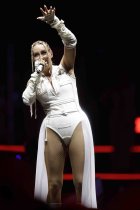 Deutsche Popsängerin Sarah Connor präsentiertihr neues Album "Freigeistin" auf ihrer "Arena"-Tour in der Lanxess-Arena Köln (&copy; Thomas Brill)